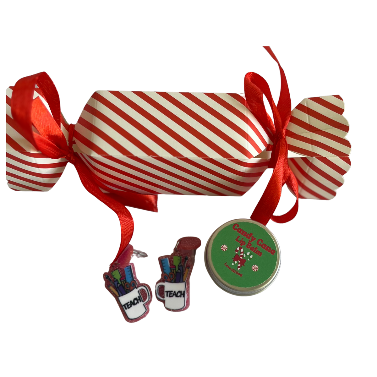 Bon bon containing earrings and lip balm
