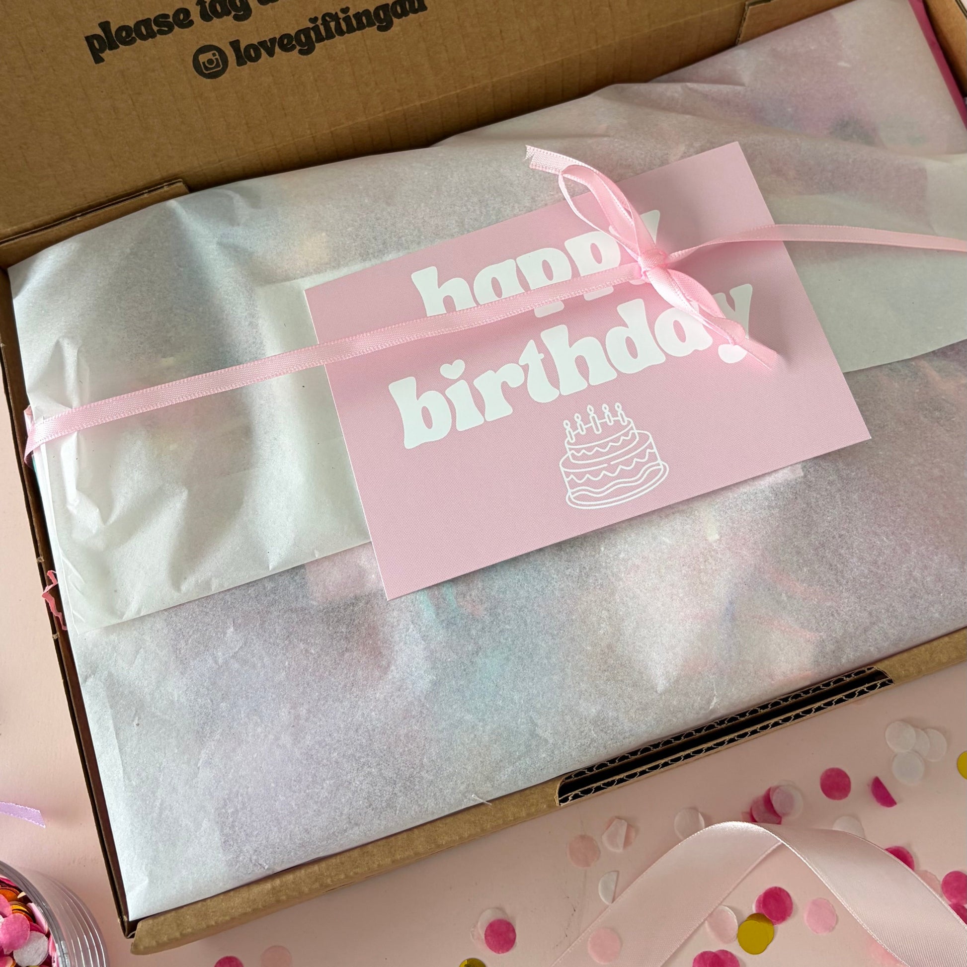 Love Gifting Gift Box with Happy Birthday  card