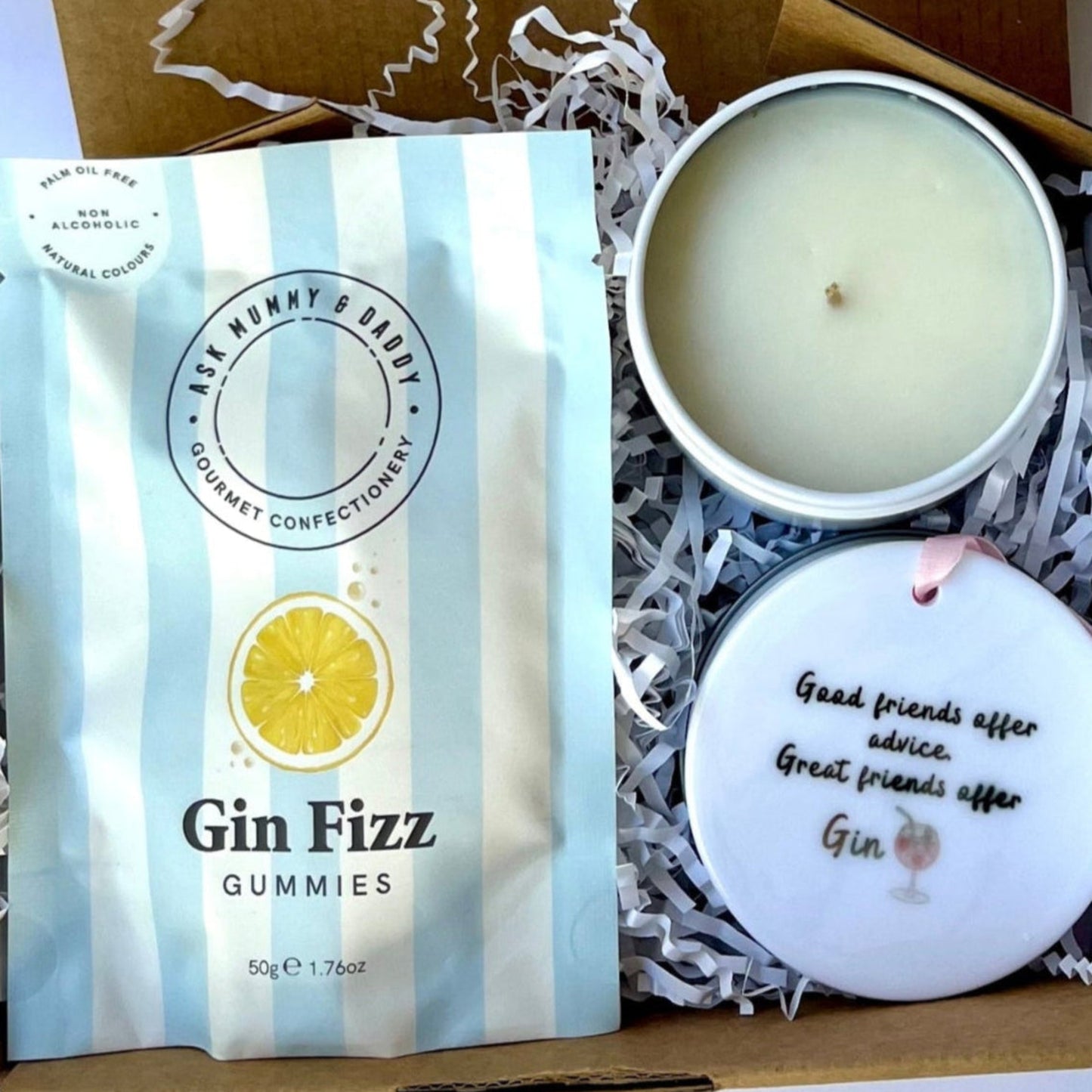 Mini gift box with GIn Fizz gummies, Gin friends keepsake and candle